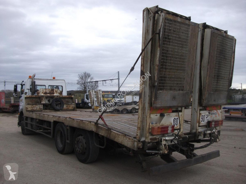Camion Mercedes 2533