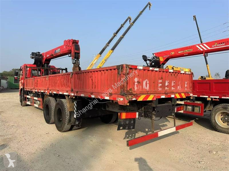 Kamion XCMG 14 TONS