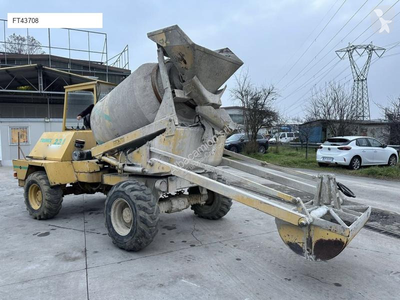 Camion Comet Trimix 231