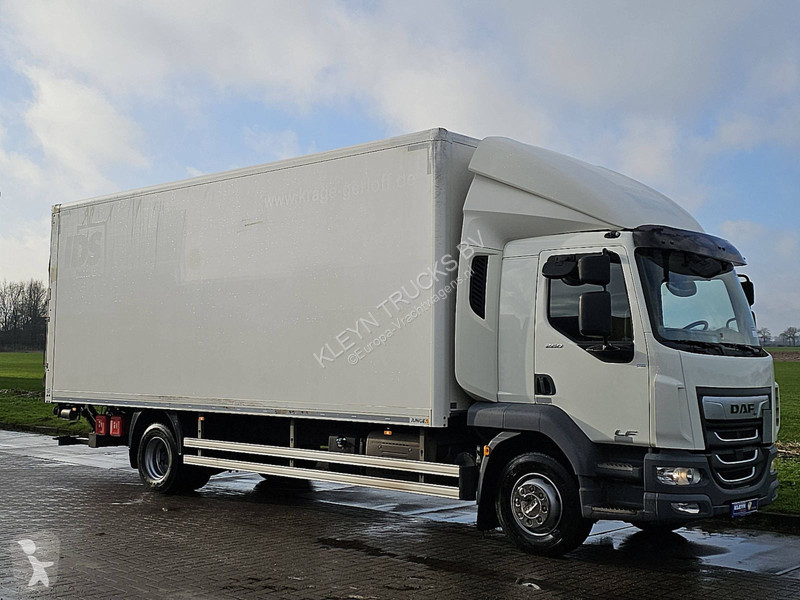 Camión DAF 260 16T AIRCO TAILLIFT