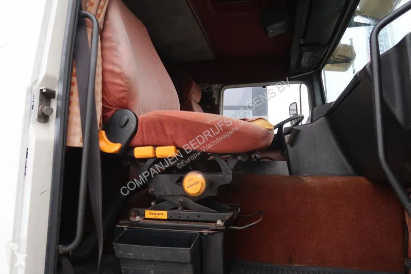 Kamion Volvo F 12 -20 - 1986 - Horse transport...