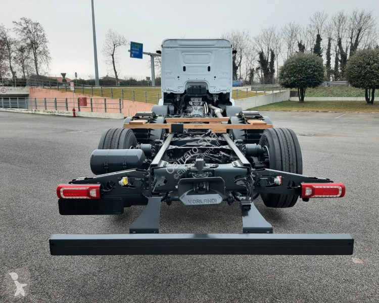 Camion Mercedes AROCS CARRO L