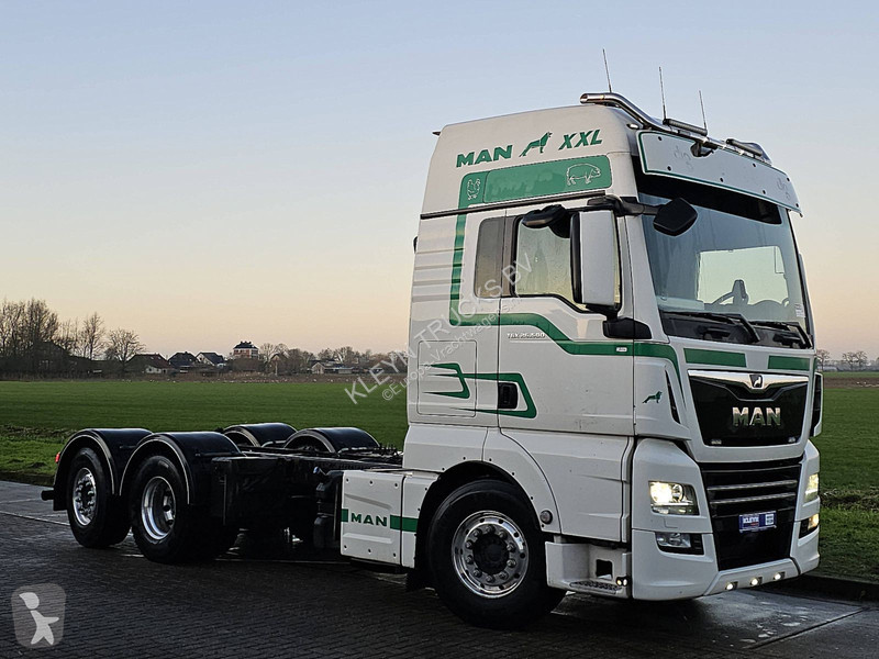 Camion MAN 26.500  XXL 6X2-4 LL WB420