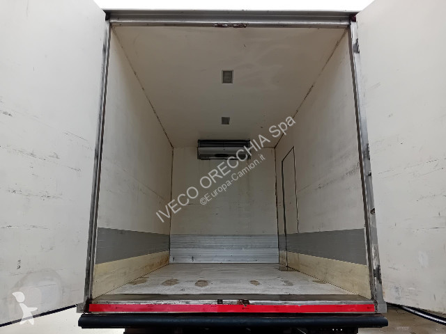 Camion Renault MIDLUM CELLA FRIGO