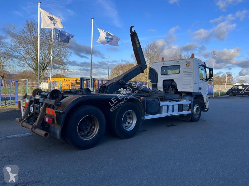 Kamion Volvo 400