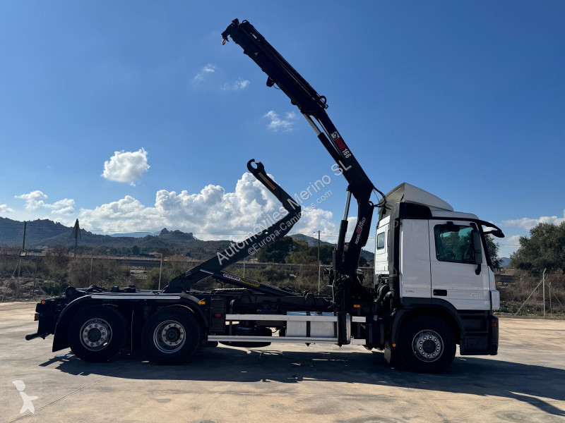 Camion Mercedes ACTROS 2541