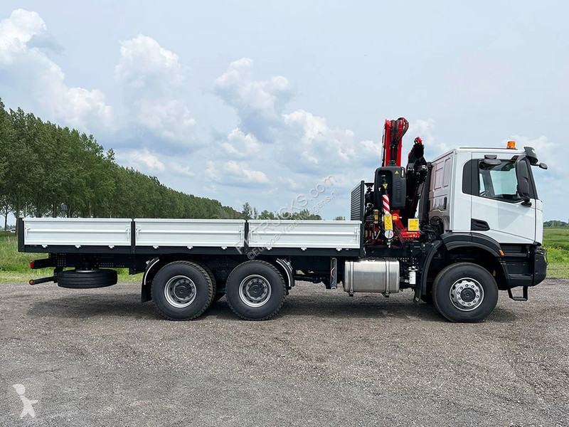 Camión Iveco T-Way AD380T43WH AT Crane Truck (3...