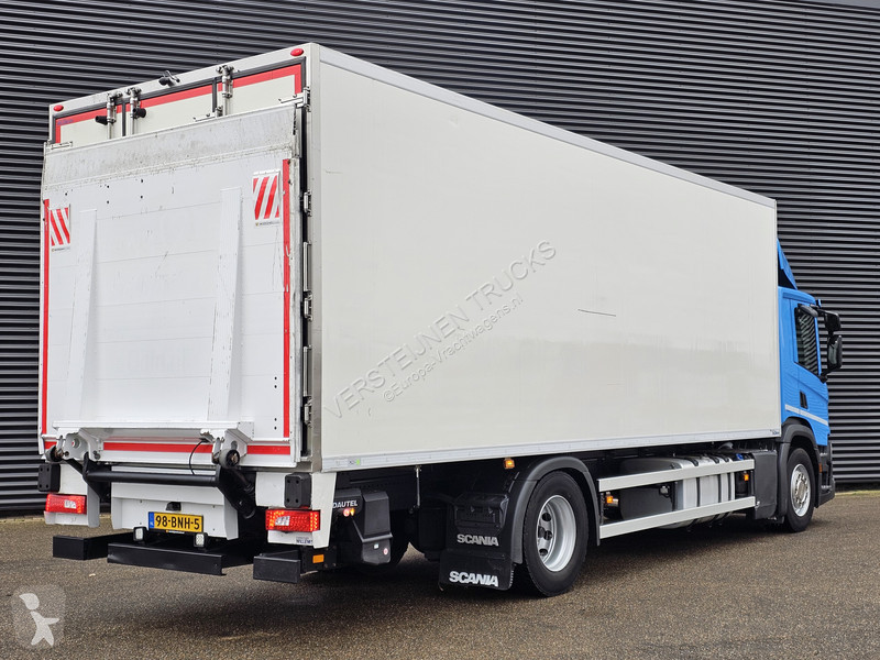 Vrachtwagen Scania P250 4x2 / FRIGO / KUH / BW