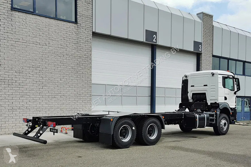 Camion MAN 33.400 BB CH Chassis Cabin (7 units)