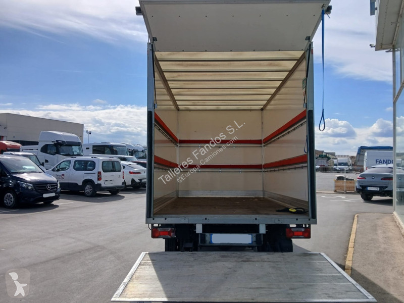 Camion Iveco  35C16 20m3