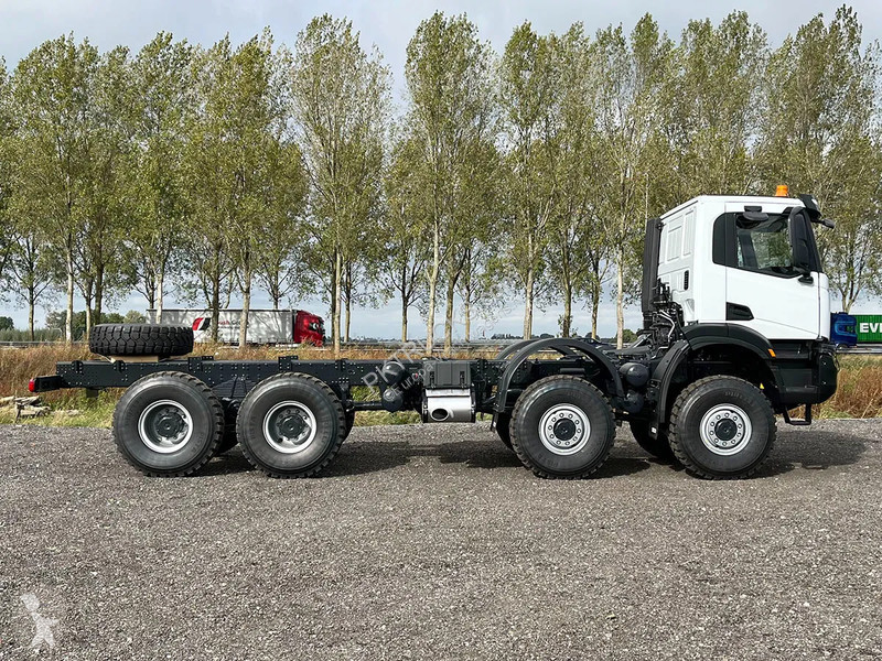 Camion Iveco T-Way AD410T47WH-5020 AT Chassis...