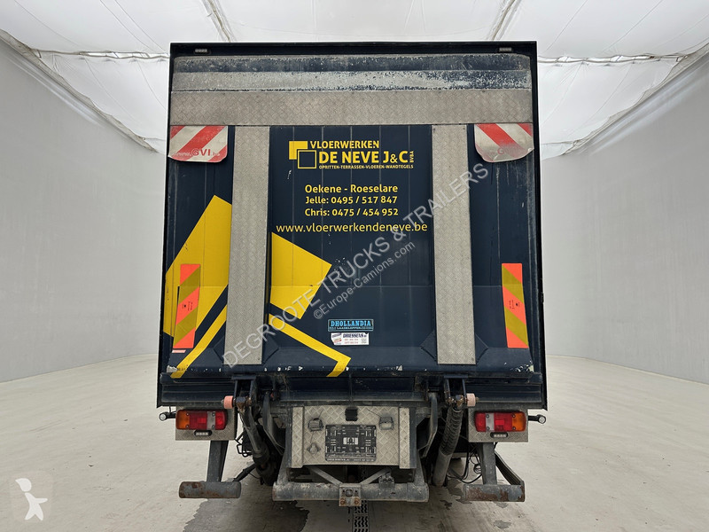 Lastbil Mercedes 1218