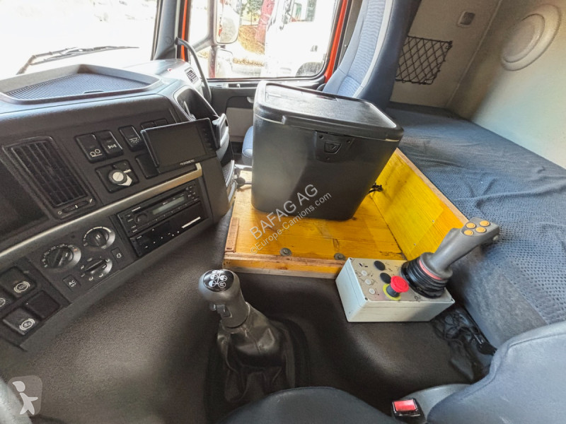 Kamion Volvo fm 400