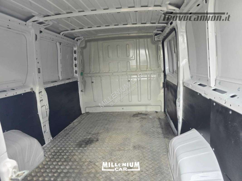 Autoutilitară Fiat L2H1 KM 77000 2022