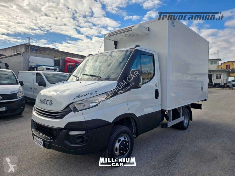 Veicolo commerciale Iveco 35-15 EURO 6 CELLA...