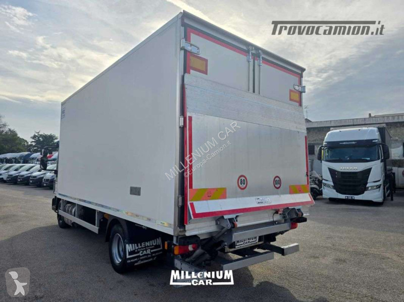 Camião Iveco 120L22 CELLA FRIGO 5,50 FRC SPONDA