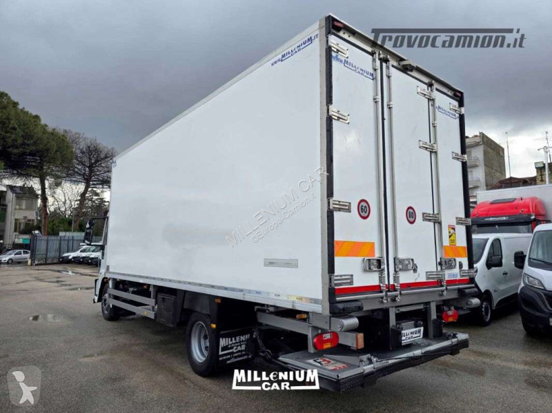 Kamion Iveco 140E22 CELLA 6,70 GRUPPO PEDANA...