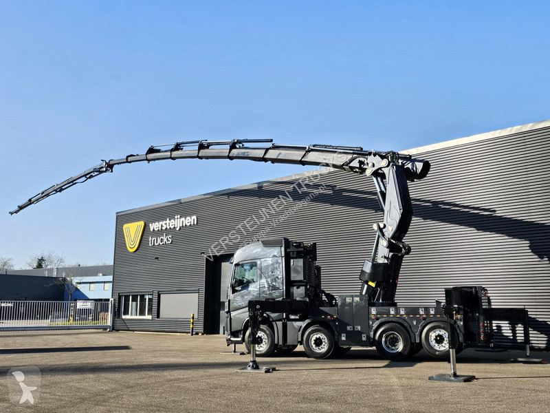 Kamion Volvo 8x2-6 / FASSI F1650 / JIB + WINCH...