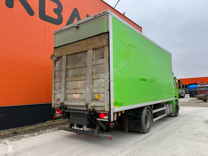 Kamion Scania P 230 4x2 BOX =6848 mm