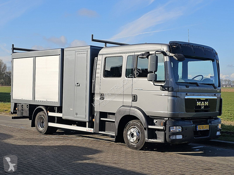 Camión MAN 8.180  DOKA DOUBLE CABIN