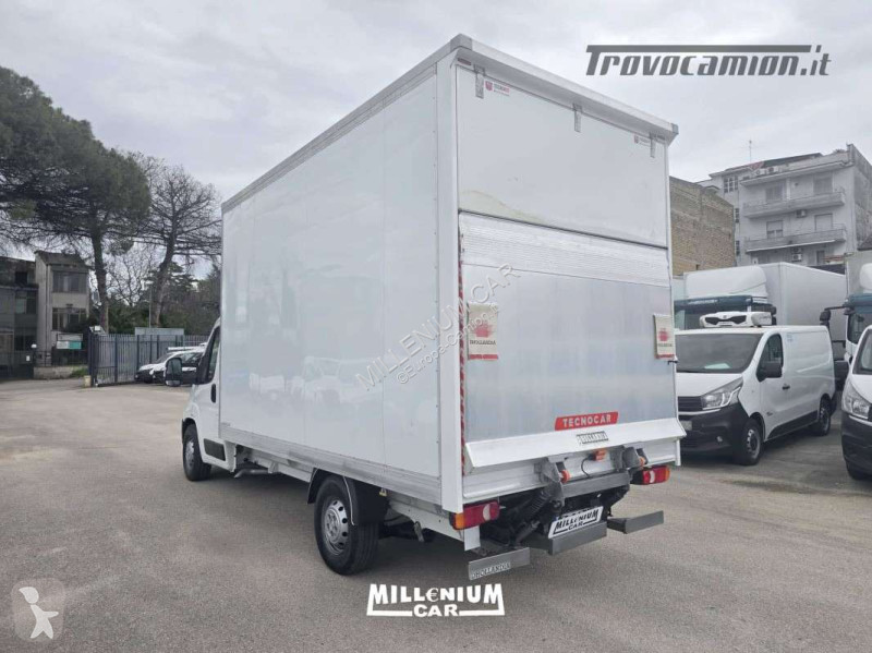 Veicolo commerciale Peugeot 2021 FURGONE 4,40...