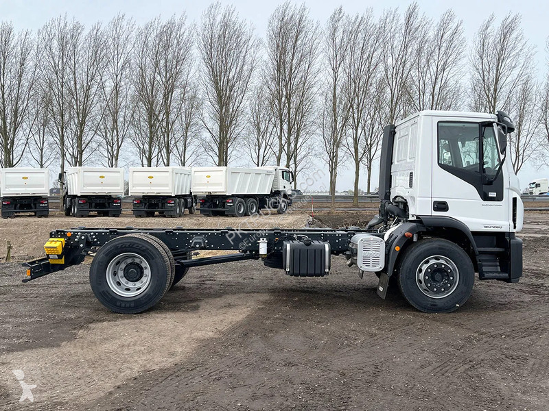 Kamion Iveco EuroCargo 180 E28-4185 Chassis...