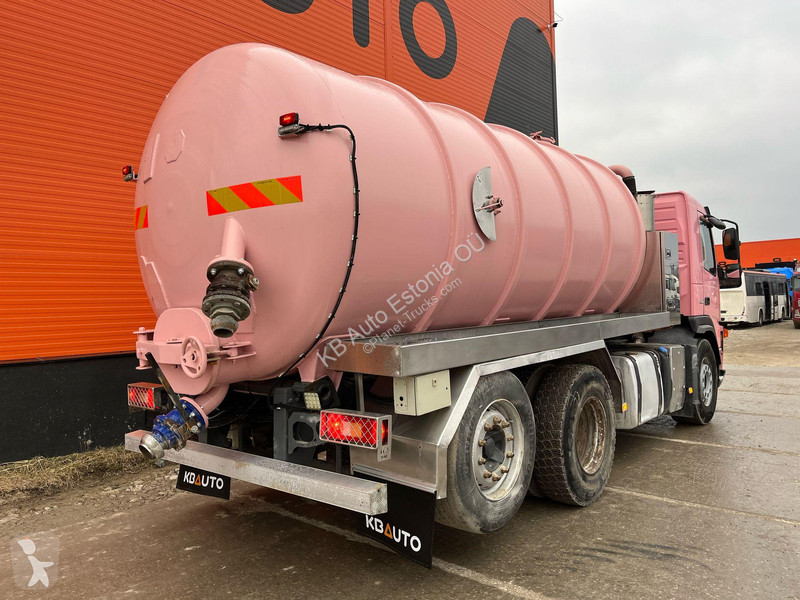 Camión Volvo 330 6x2 TANK 14000 l / VACUUM...