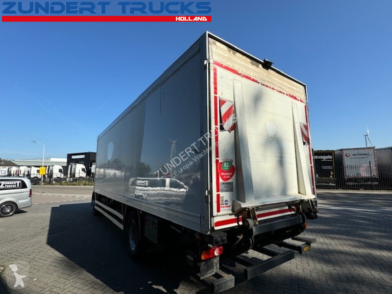 Kamion Volvo 250 CARRIER EASY COLD, PALFINGER...