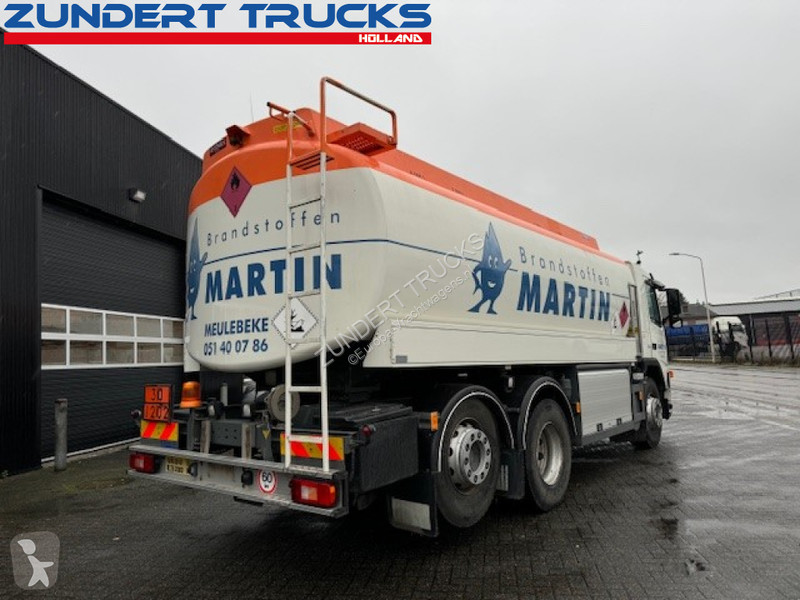 Camión Volvo 300 6X2 TANKWAGEN 4 COMP 18000 LITER