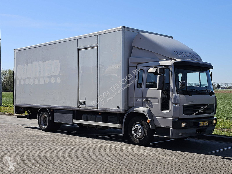 Kamion Volvo 614.180 NL-TRUCK TAILLIFT