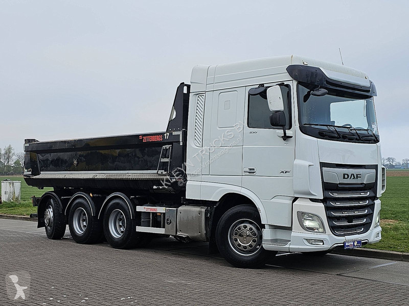 Camion DAF 530 8X4 FAW STEEL TIPPER
