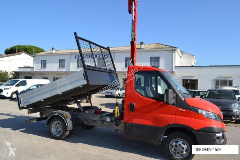 Véhicule utilitaire Iveco DAILY 35C13