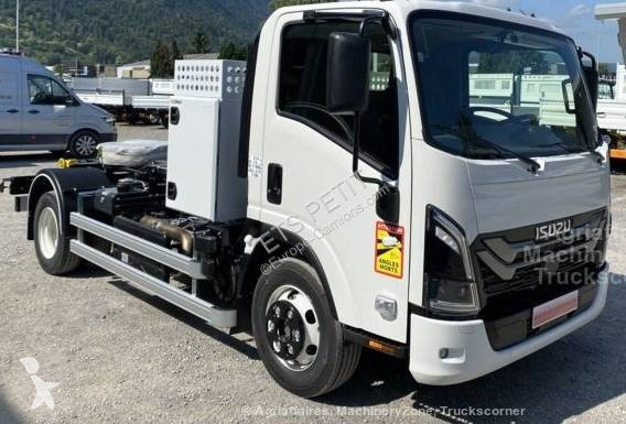 شاحنة Isuzu
