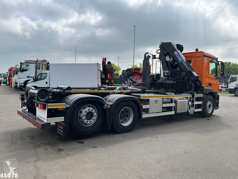 Camion Mercedes 2543 HMF 23 Tonmeter laadkraan