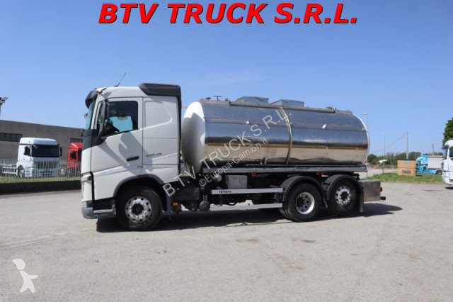 Kamion Volvo 460