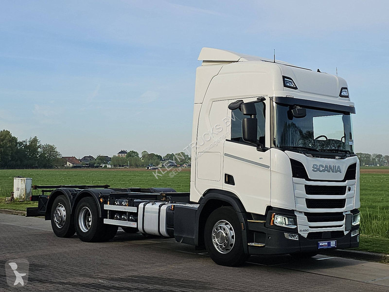 Camion Scania 6X2*4 RET. LED WB475