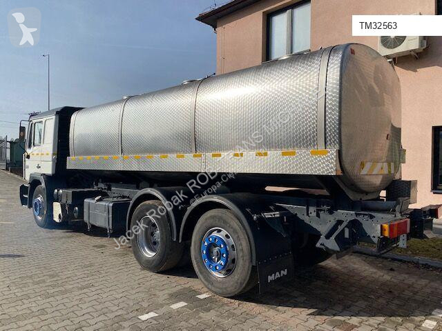 Camion MAN F 2000 /