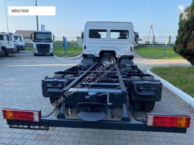 Camion Mercedes 818