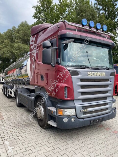 Camion Kässbohrer KA-INB