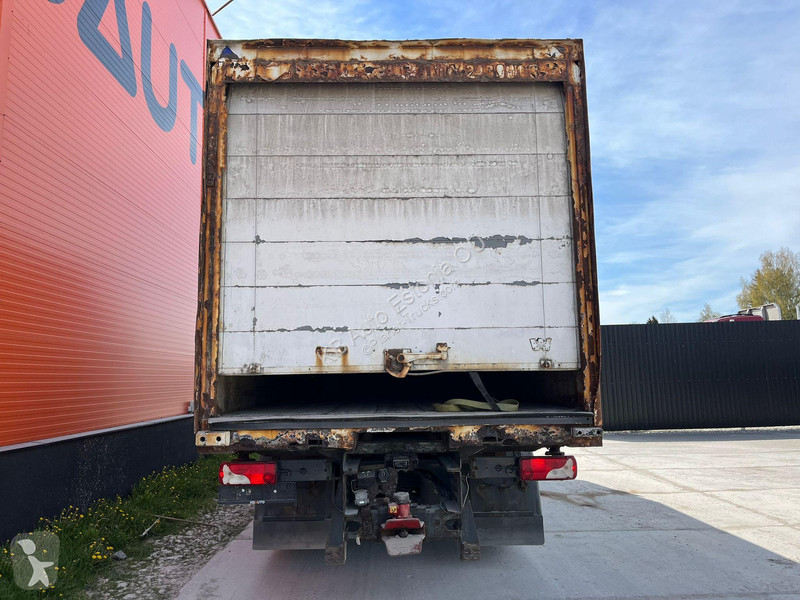 Lastbil Scania R 480 6x2*4 RETARDER / BOX =7468 mm