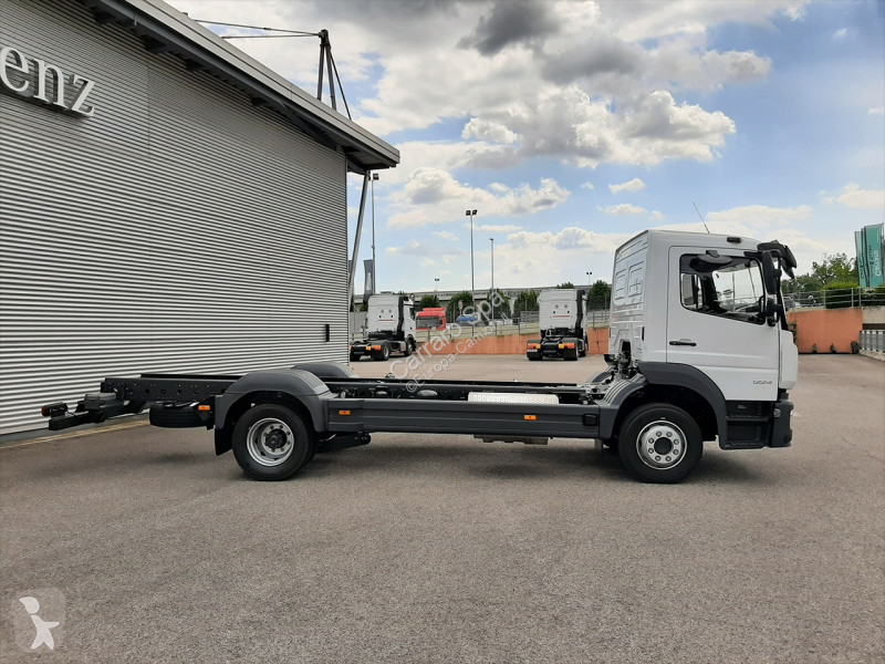Camion Mercedes ATEGO DISTRIBUTION L