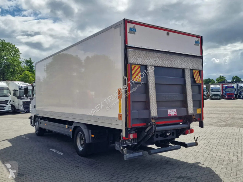 Camion Mercedes 1523 4x2 - 170 KW/230PS - Box -...