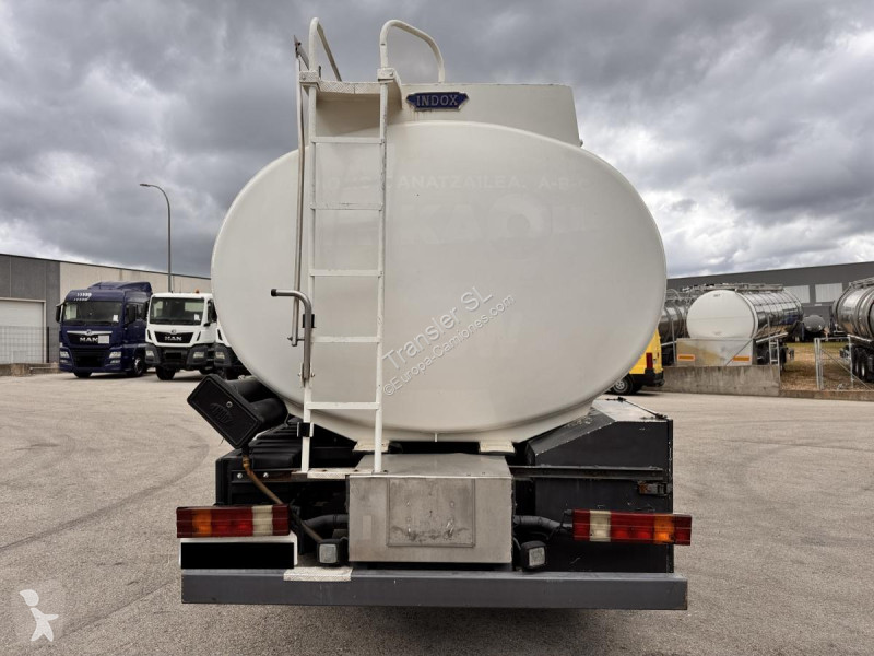 Kamion Mercedes 2528