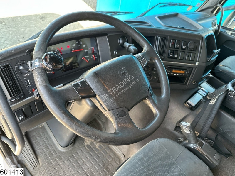 Camion Volvo FM 370 6X2, EURO 5, Palfinger, Remote