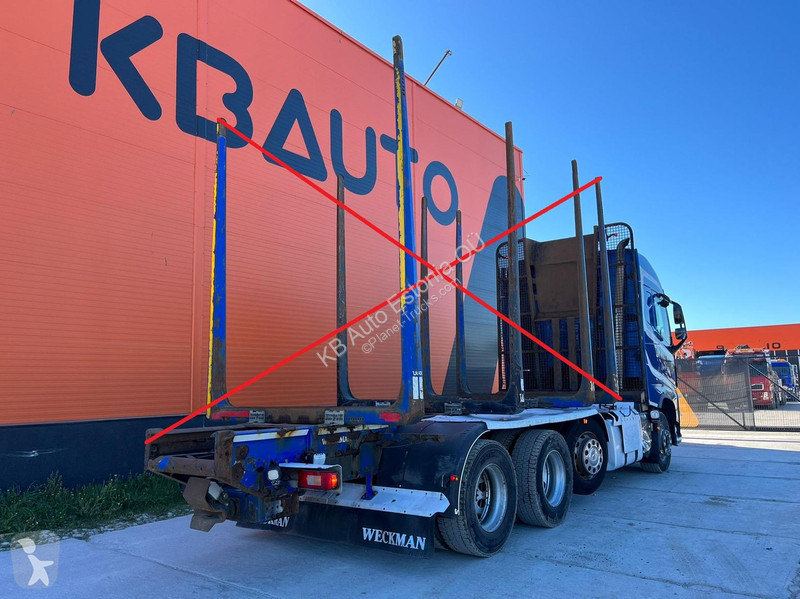 Kamion Volvo 8x4/4 FOR SALE AS CHASSIS !