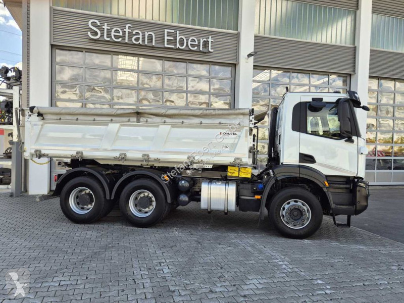 Kamion Iveco X-Way AD300X48Z HR 6x4 Intarder...