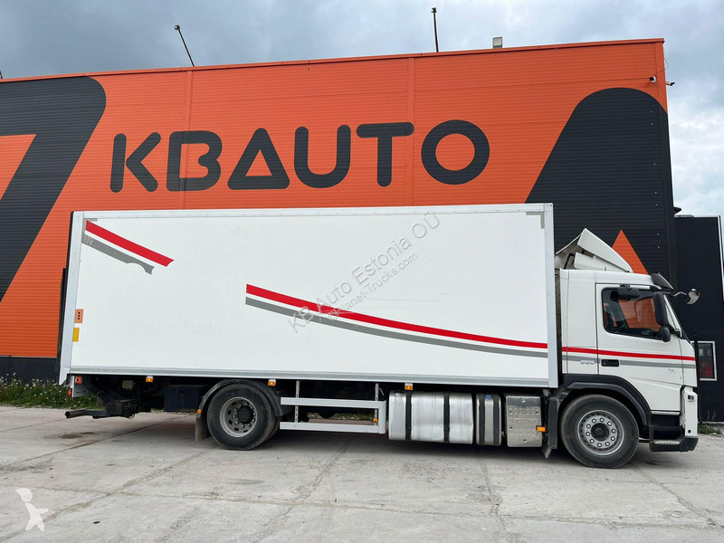 Camion Volvo 330 4x2 BOX L=7533 mm