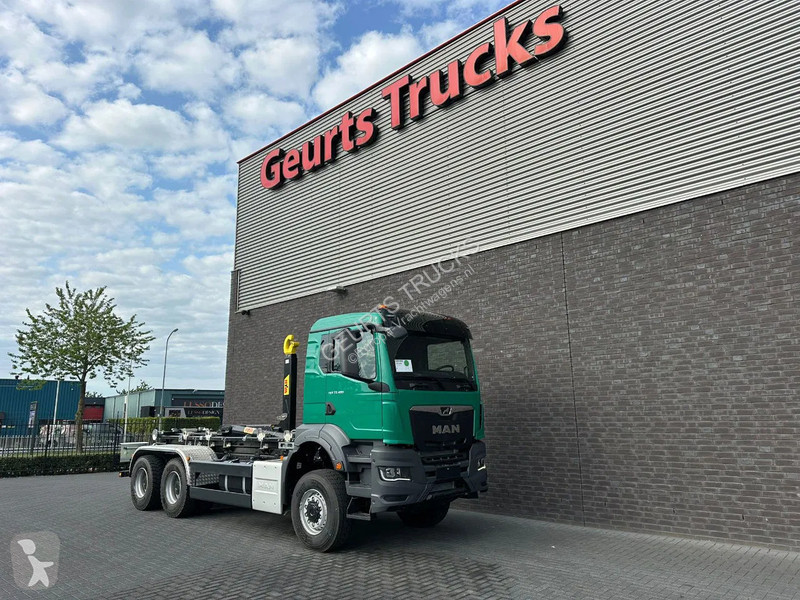 Kamion MAN TGS 6X6 HYVA LIFT 26-55-S HAAKARM /...