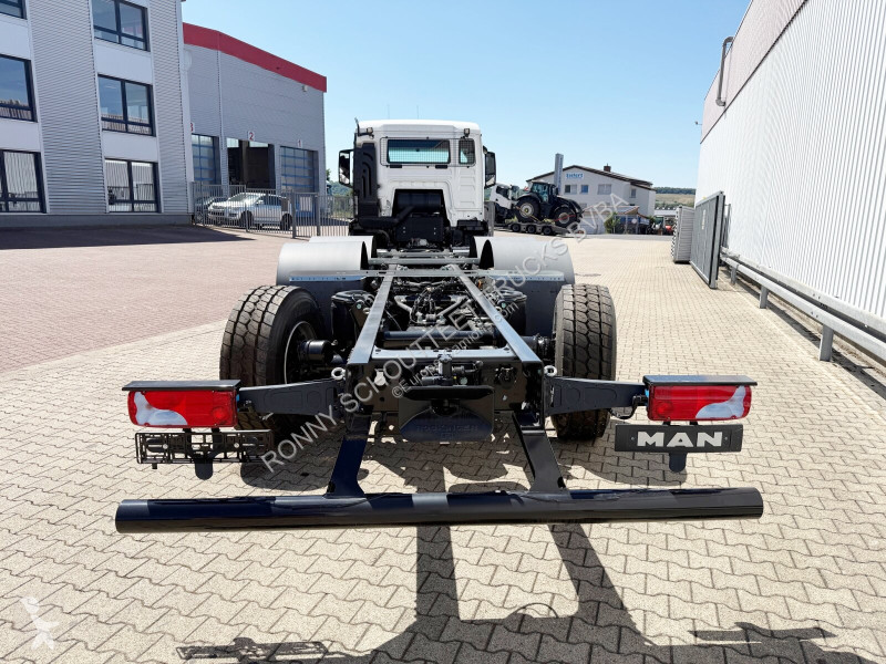 Camion MAN TGS 35.470 8x4-4 BL TGS 35.470 8x4-4...