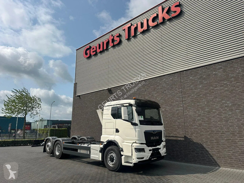 Camion MAN 26.520 6X2H-4 BL CH HYDRO DRIVE...